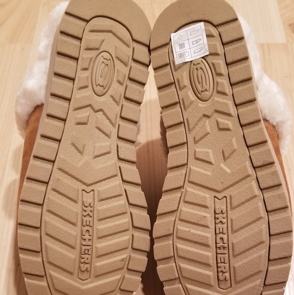 BOB'S Skechers slip ons - Picture 4 of 5